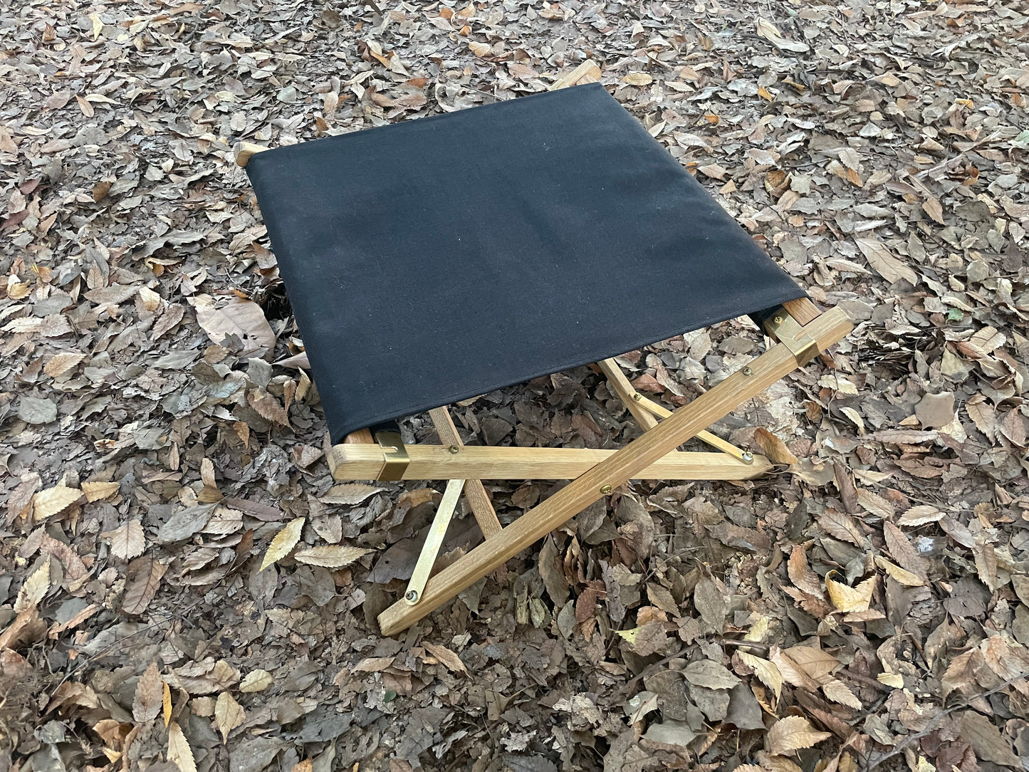 マッシブオットマン ブラック ホワイトオーク 真鍮